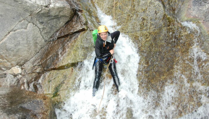 Image 0 : GRANDEUR NATURE : CANYONING