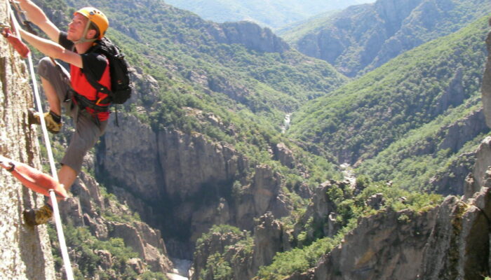 Image 2 : GRANDEUR NATURE : SPORTS DE GRIMPE