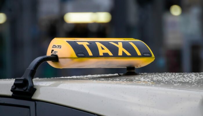 Image 0 : TAXI CABANEL