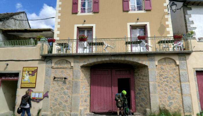 Image 4 : HOTEL DE LA TRUITE ENCHANTEE