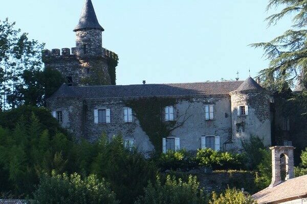 Image 2 : CHÂTEAU DE CAMBIAIRE : GÎTE CASTELLAS