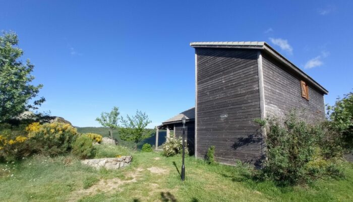 Image 1 : LA TCHOURETTE DU MONT LOZERE GRANDS CHALETS