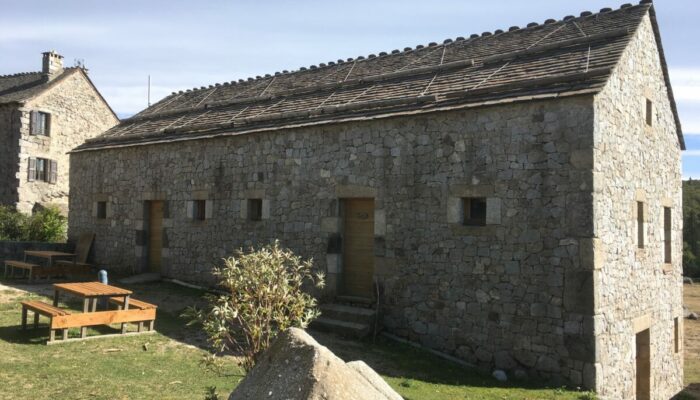 Image 0 : VILLAGE DE GITES DU MAS DE LA BARQUE APPARTEMENT 6 PERSONNES DUPLEX APMR