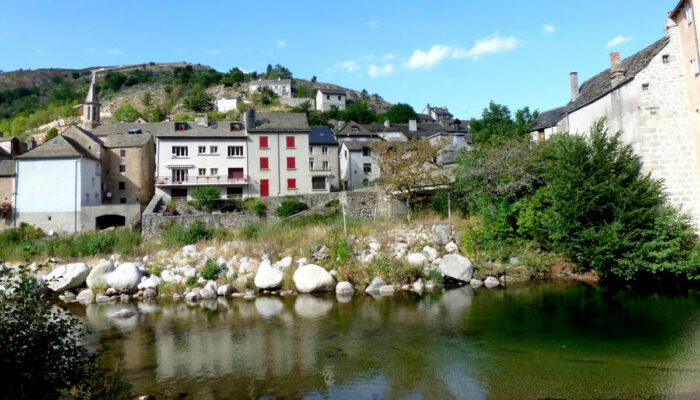 Image 0 : CENTRE HISTORIQUE DU PONT DE MONTVERT