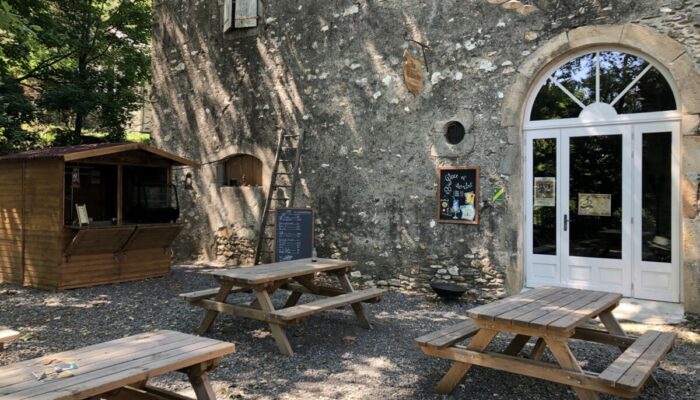 Image 0 : LA TAVERNE DU CHÂTEAU DE CAMBIAIRE